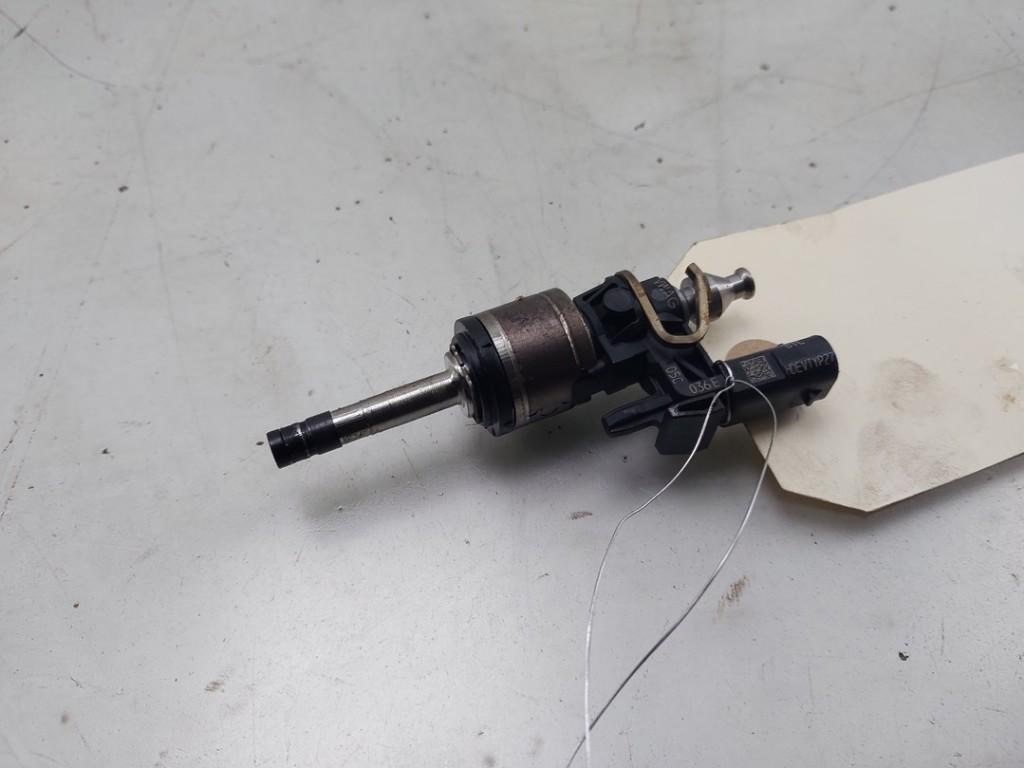 INJECTEUR Volkswagen Polo VI (AW1) (|05C036E|), Autos : Pièces & Accessoires, Systèmes à carburant, Volkswagen, Utilisé