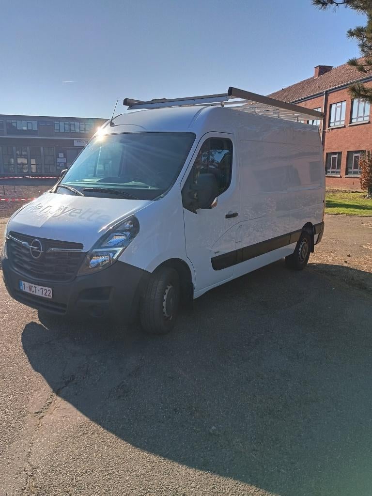 Bestelwagen 2020 L2L2, Achat, Euro 6, Chargement par induction pour smartphones, 3 places