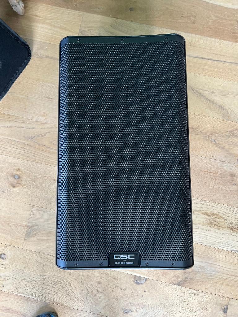 ENSEMBLE DE HAUT-PARLEURS NUMÉRIQUES PRO QSC K12.2, TV, Hi-fi & Vidéo, Enceintes, Autres marques, Ensemble surround complet, Comme neuf