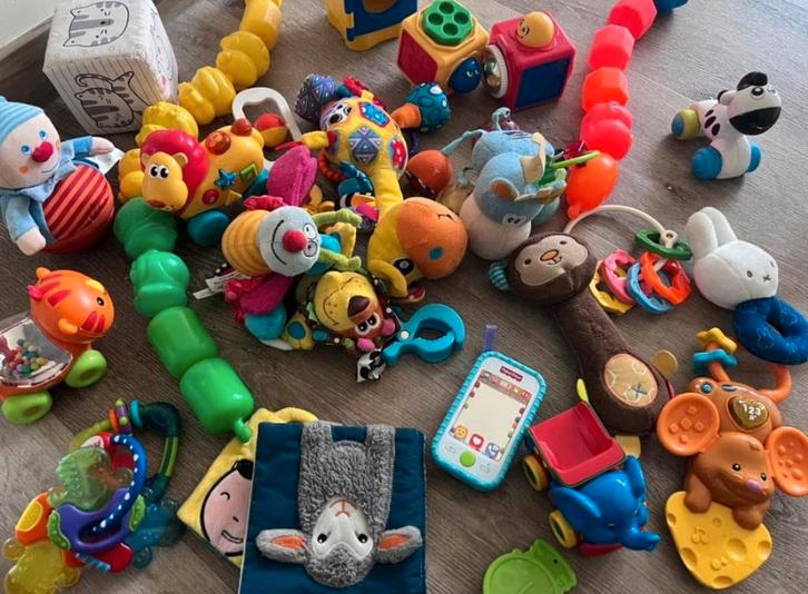 Coffre à jouets pour bébé, Enfants & Bébés, Jouets | Jouets de bébé, Comme neuf, Enlèvement