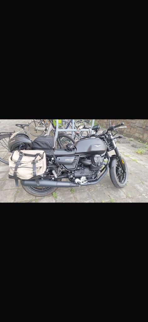 Zijtassen Moto Guzzi V7, Ophalen