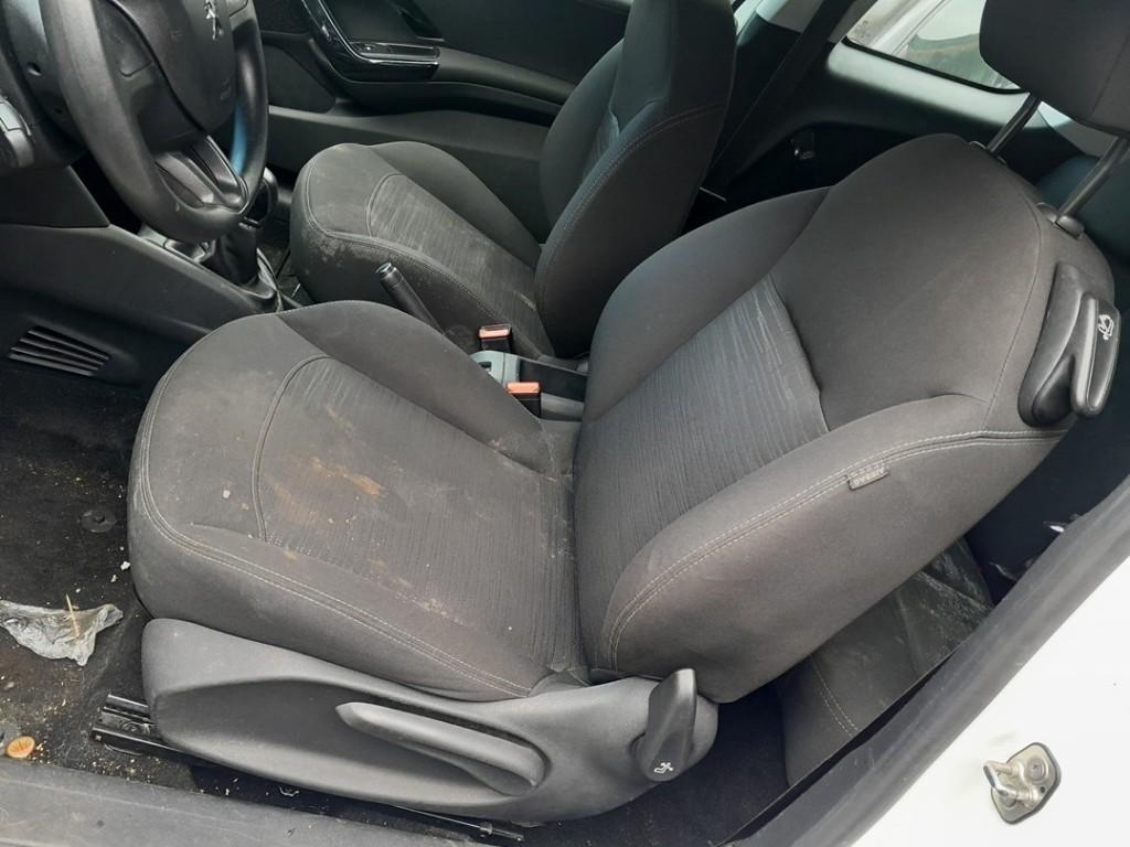 INTERIEUR Peugeot 208 I (CA / CC / CK / CL), Gebruikt, Peugeot