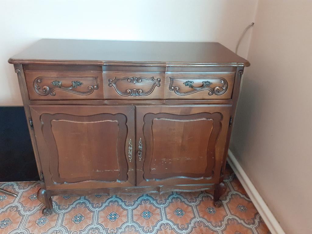 kast voor platenspeler en versterker, Ophalen