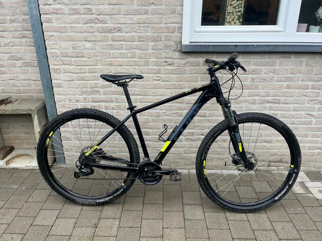 Vtt cube aim hpa 29, Vélos & Vélomoteurs, Vélos | VTT & Mountainbikes, Comme neuf, Enlèvement