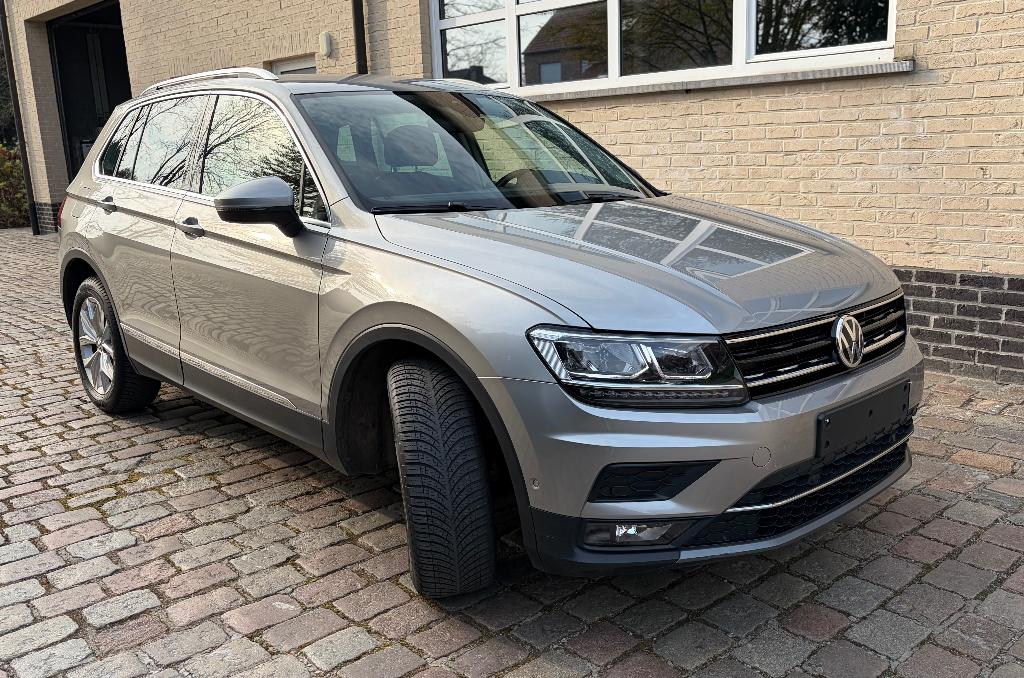 Volkswagen Tiguan 2.0 TDi SCR 4Motion Sound DSG, Auto's, Automaat, 140 g/km, 4 cilinders, Alcantara