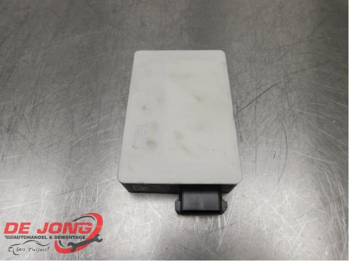 Détecteur angle mort d'un Mercedes CLA, Autos : Pièces & Accessoires, 3 mois de garantie, Utilisé, -, -