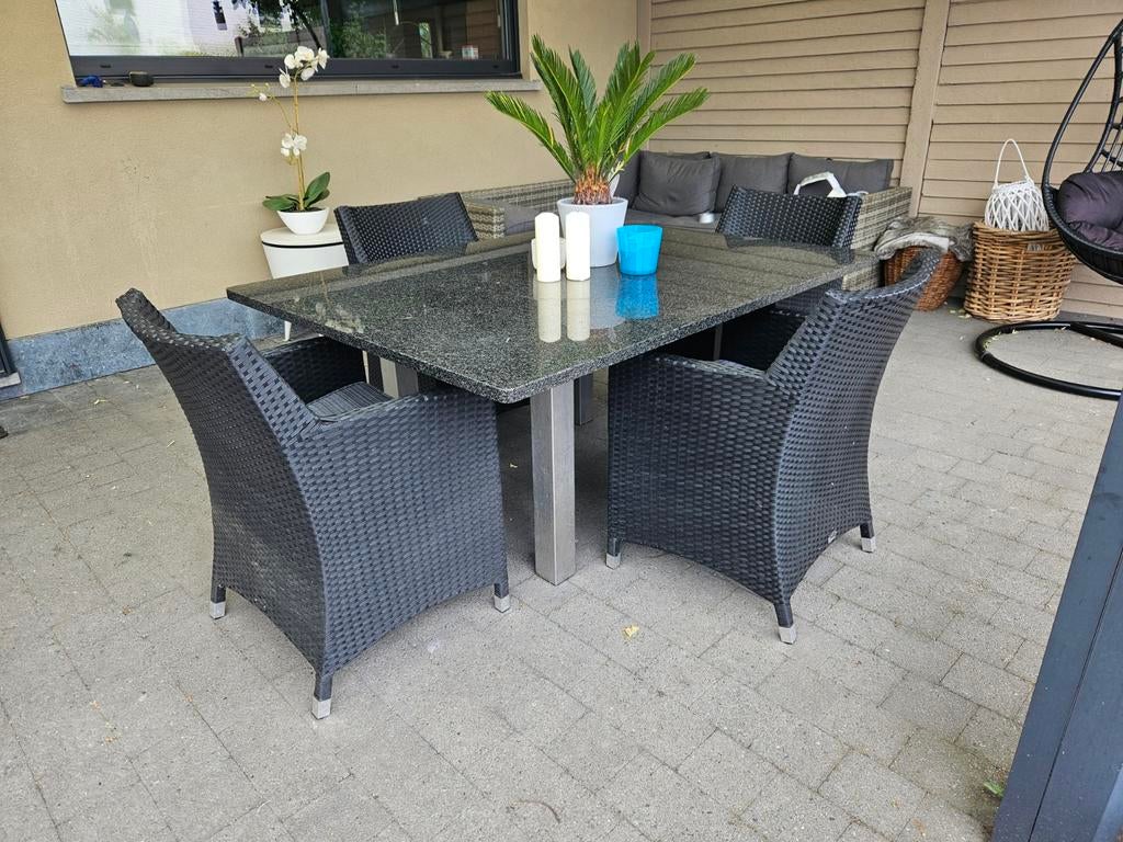 Mooie granieten tafel met stoelen, Ophalen