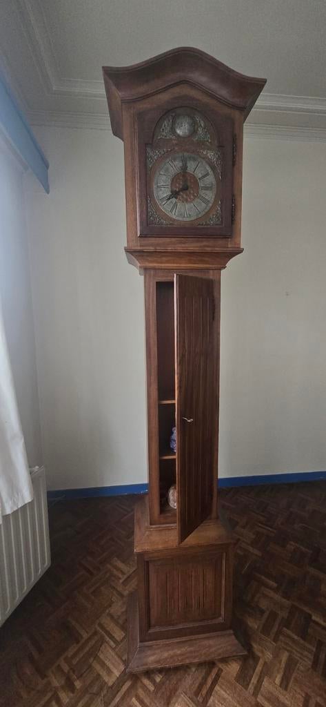 Oude klok, Enlèvement