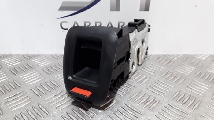 Serrure banquette arrière d'un Mercedes B-Klasse, Autos : Pièces & Accessoires, Habitacle & Garnissage, Mercedes-Benz, Utilisé