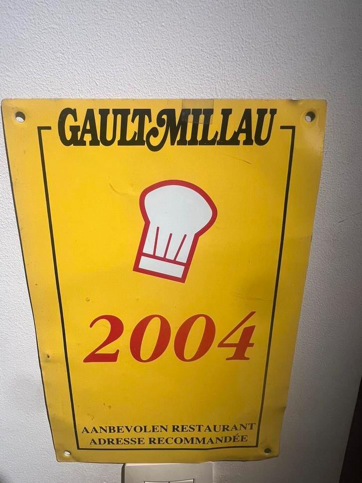 Plaque authentique Gault&Millau 2004, Bricolage & Construction, Plaques & Panneaux, Comme neuf, Enlèvement ou Envoi