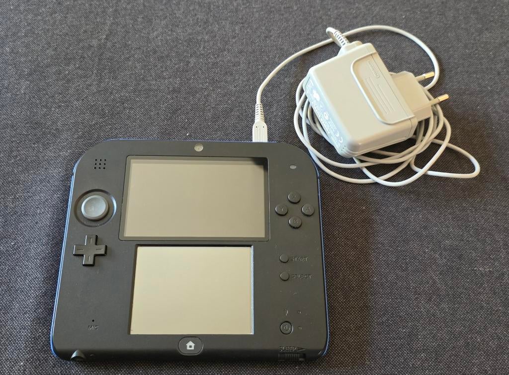 Nintendo 2DS met 2 opladers (kabels) kleur blauw, Ophalen of Verzenden, Gebruikt, Blauw, 2DS