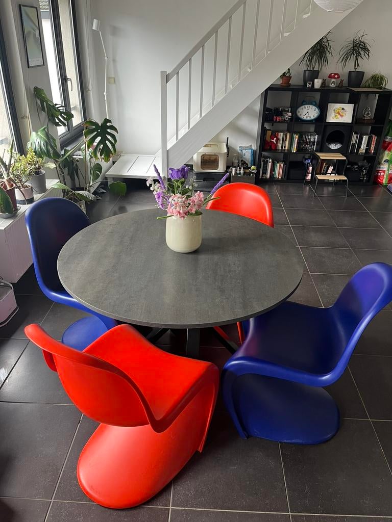 Ikea eettafel, Ophalen, Gebruikt, Rond, Vier personen