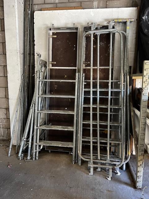 stelling, Doe-het-zelf en Bouw, Ophalen, Zo goed als nieuw, 5 meter of hoger