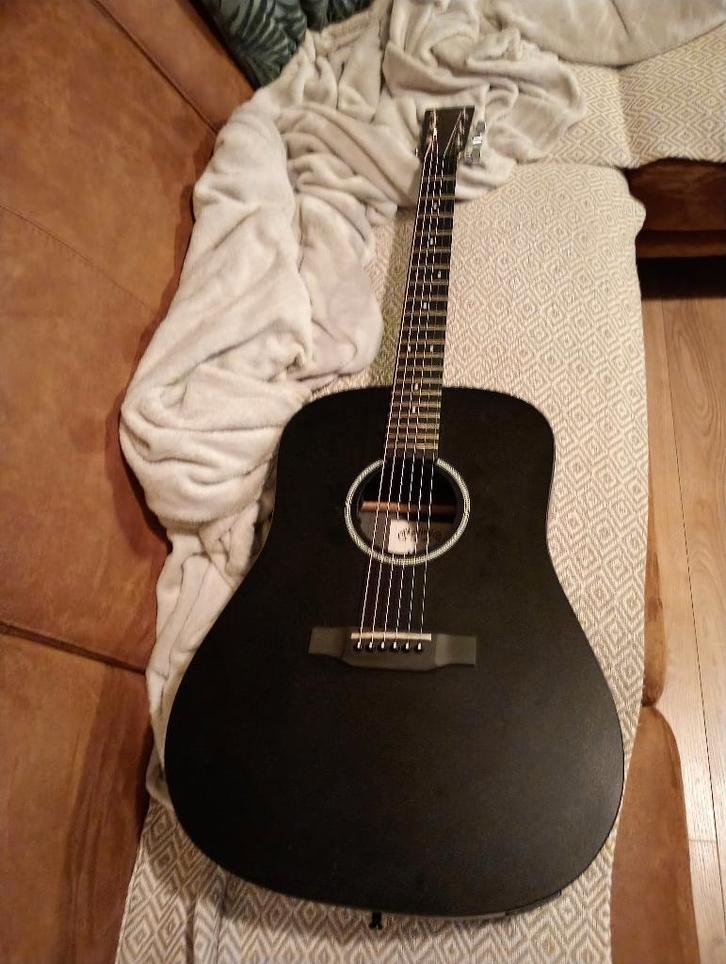 Martin semi acoustic gitaar, Musique & Instruments, Instruments à corde | Guitares | Acoustiques, Neuf, Guitare Western ou Guitare Folk