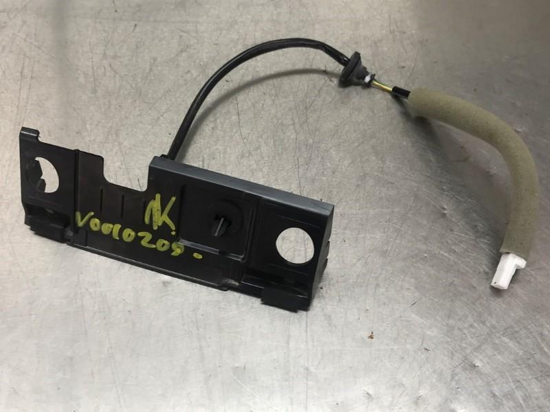 COMMUTATEUR OUVERTURE DE COFFRE Micra (K14) (|9822K3|), Autos : Pièces & Accessoires, Tableau de bord & Interrupteurs, Nissan