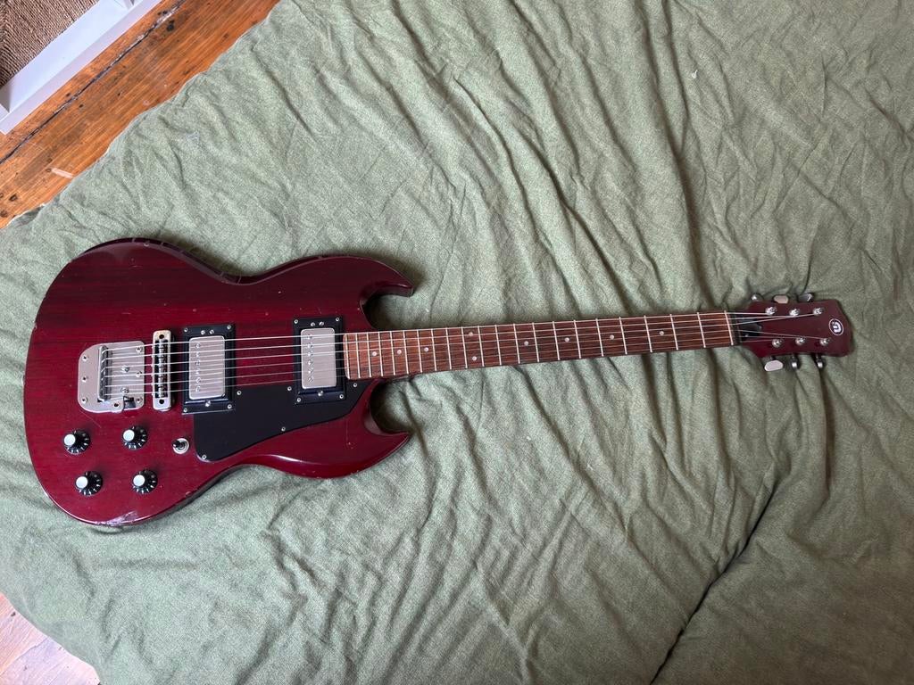 Melody 6000 SG. Gibson SG copy made in Italia 1979-80, Musique & Instruments, Instruments à corde | Guitares | Électriques, Comme neuf