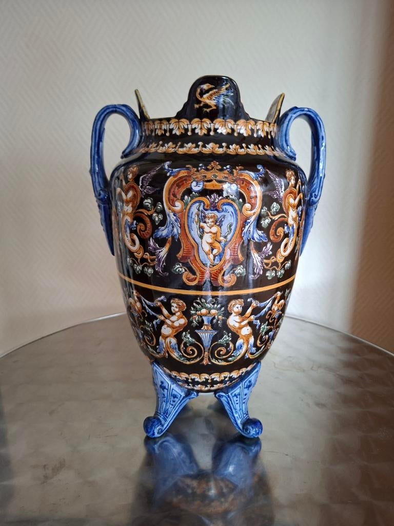 Potiche faïence de Gien Renaissance  1875-1930, Enlèvement ou Envoi