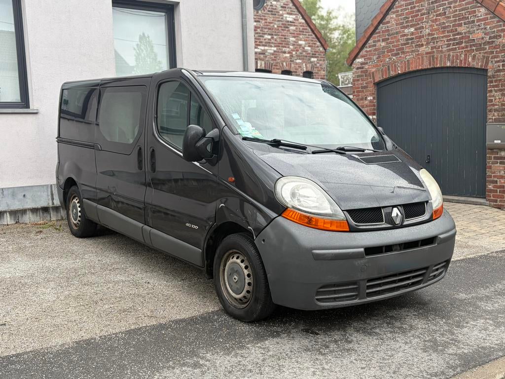 Renault trafic 1.9 long chassis 6places, Achat, 4 portes, Boîte manuelle, Noir