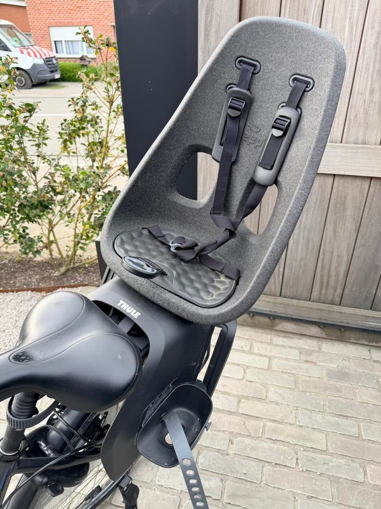 Thule Yepp fietszitje, Fietsen en Brommers, Fietsaccessoires | Fietsstoeltjes, Zo goed als nieuw, Ophalen