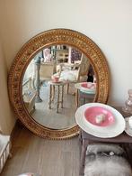 Oude spiegel met 'gouden' rand, Antiek en Kunst, Ophalen, Ovaal, 50 tot 100 cm, 100 tot 150 cm