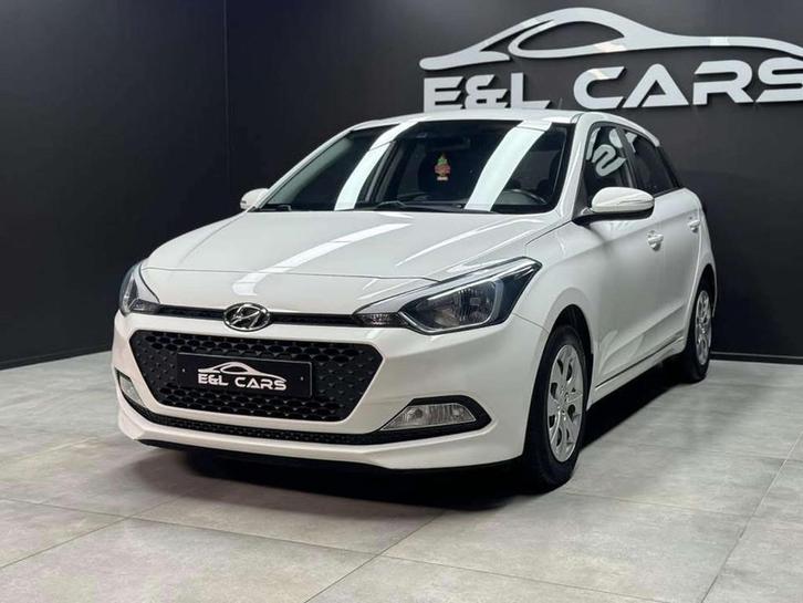 Hyundai i20 i20 1.4i *12 mois de garantie* (automatique), Autos, Hyundai, Entreprise, Achat, i20, ABS, Airbags, Air conditionné