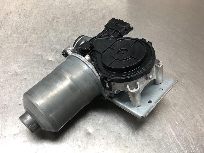 RUITENWISSERMOTOR VOOR Hyundai i30 Fastback (PDEBA / PEDBC), Gebruikt, Hyundai