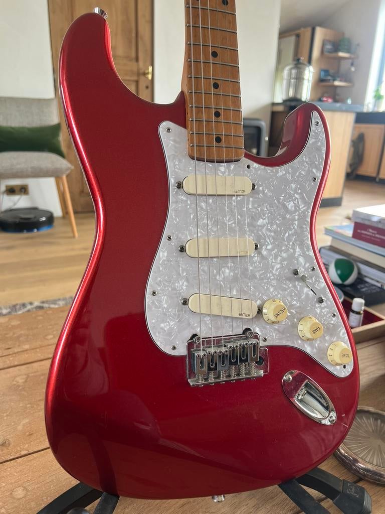 FENDER STRATOCASTER JAPAN 1996 - Micro EMG, Muziek en Instrumenten, Snaarinstrumenten | Gitaren | Elektrisch, Ophalen of Verzenden
