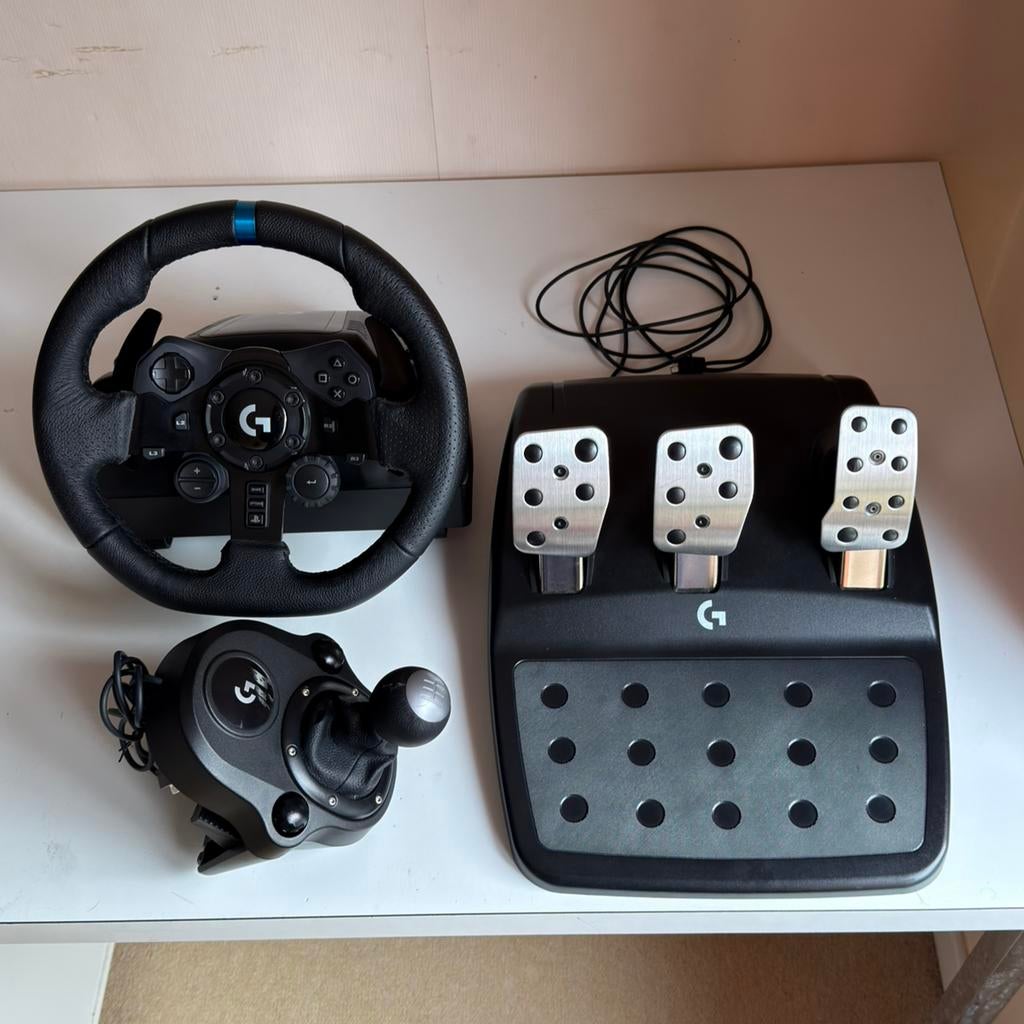 Logitech G923+ versnellingspook, Games en Spelcomputers, Ophalen of Verzenden, Zo goed als nieuw, Stuur of Pedalen, PlayStation 4