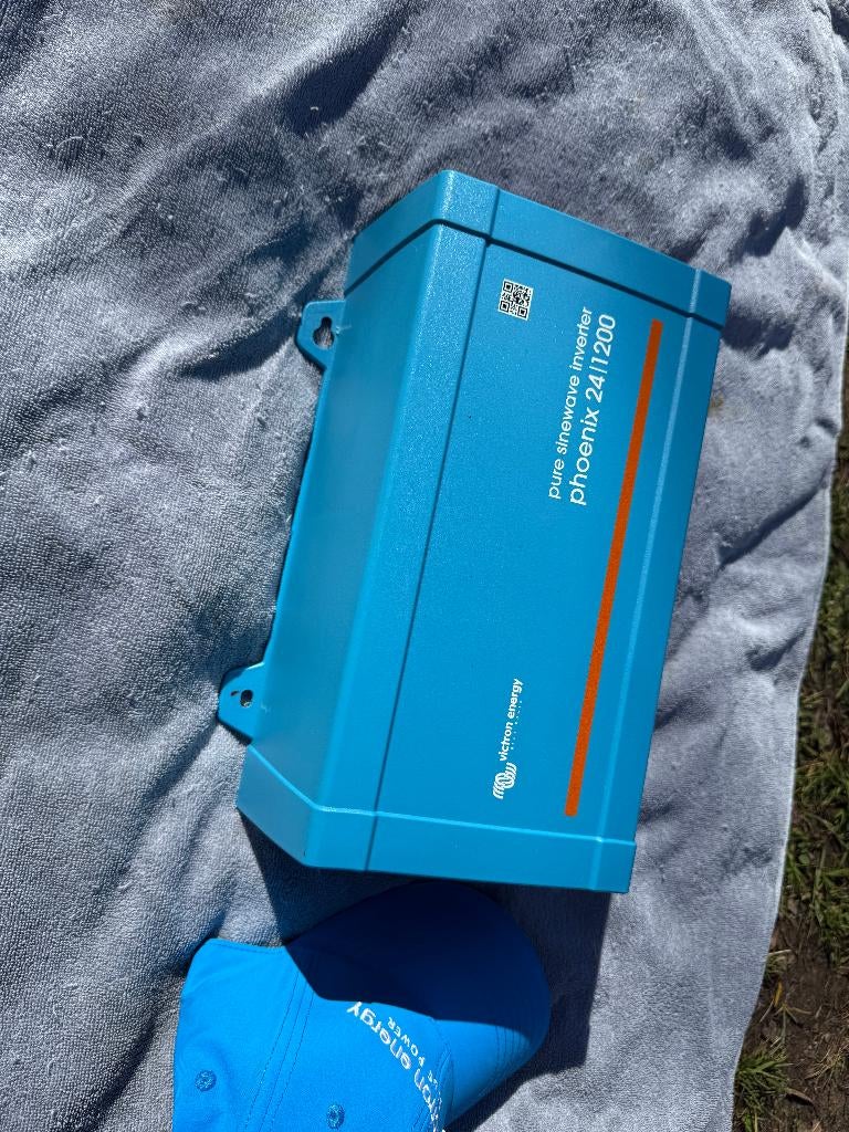 Victron omvormer 1200 WATT 24 DC/ 230 VOLT AC, Ophalen, Zo goed als nieuw