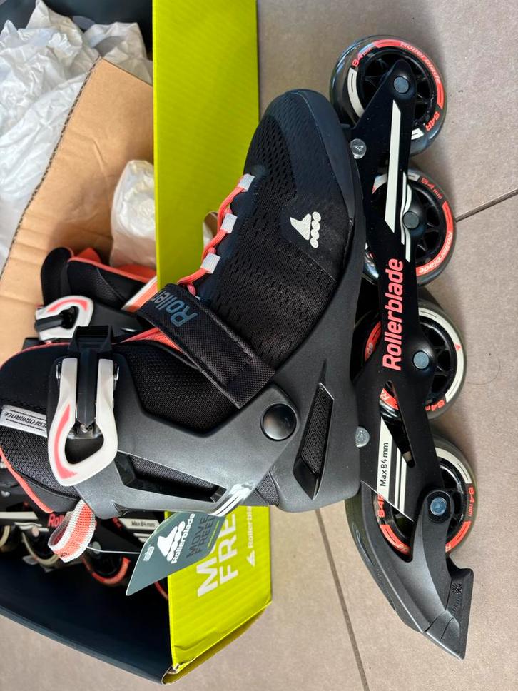 Inlineskates rollerblade sirio 84, Sports & Fitness, Patins à roulettes alignées, Neuf, Rollers 4 roues en ligne, Enlèvement