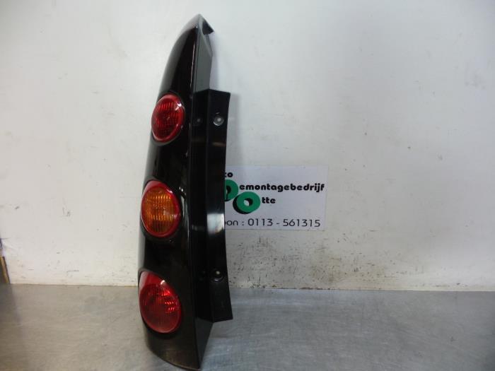 Feu arrière gauche d'un Smart Forfour, Autos : Pièces & Accessoires, Éclairage, Utilisé, 3 mois de garantie, Enlèvement ou Envoi