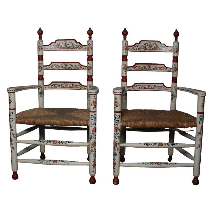 Set van 2 handbeschilderde ladderback stoelen ca. 1940–1970, Antiek en Kunst, Antiek | Woonaccessoires, Ophalen of Verzenden
