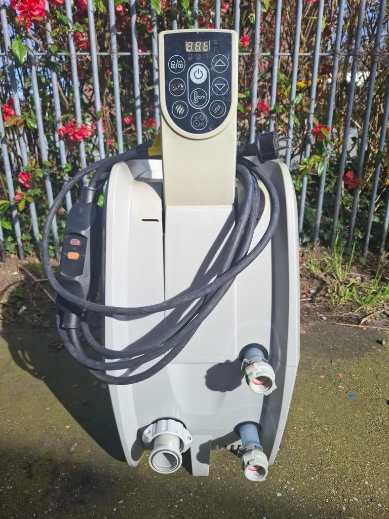 Lay-Z-Spa jacuzzi pomp Bestway, Tuin en Terras, Ophalen, Zo goed als nieuw, Pomp, Opblaasbaar