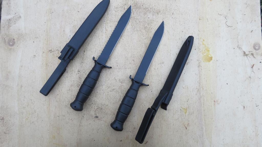 Glock veldmessen FM78 en FM81 40,00 PER STUK Nieuw, Verzamelen, Verzenden, Landmacht, Mes of Dolk