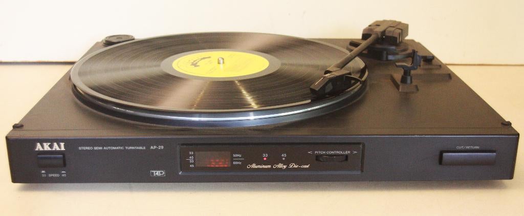 Akai AP-29 Stereo Semi Automatic Turntable / Pitch Control, TV, Hi-fi & Vidéo, Tourne-disques, Comme neuf, Tourne-disque, Akai