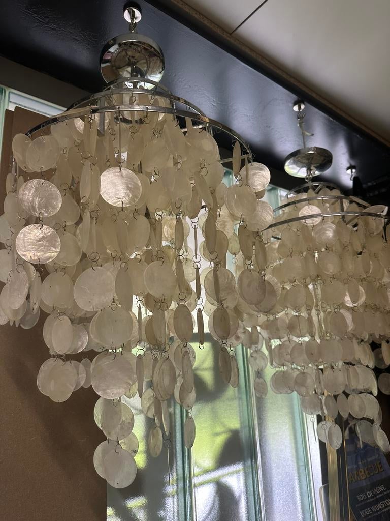 3 kroonluchters van parelmoer met ongelooflijke lichteffecte, Ophalen, Gebruikt