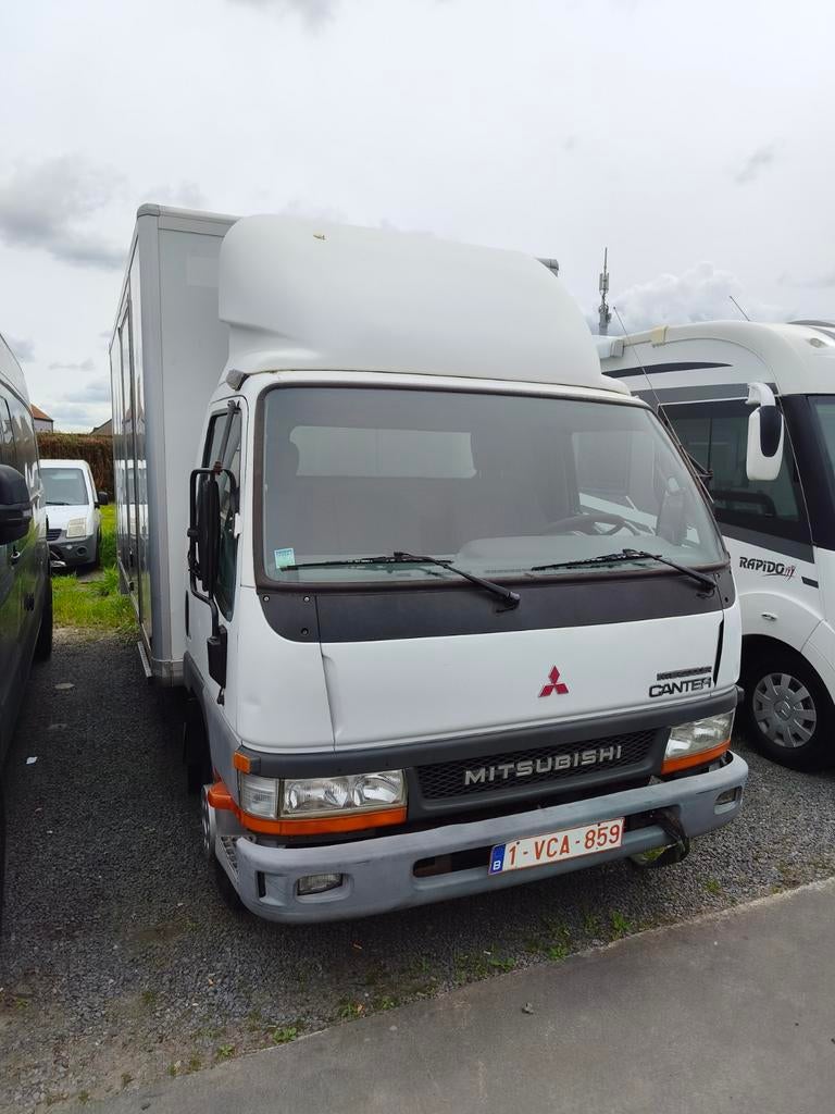 Mitsubishi canter 200xxxkm 2002 3.0TD rijbewijs B, Particulier, Te koop