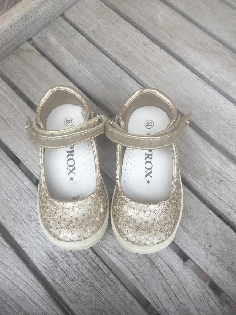 GOUDKLEURIGE SCHOENTJES SPROX MAAT 22, Enfants & Bébés, Vêtements de bébé | Chaussures & Chaussettes, Enlèvement ou Envoi, Sproxs