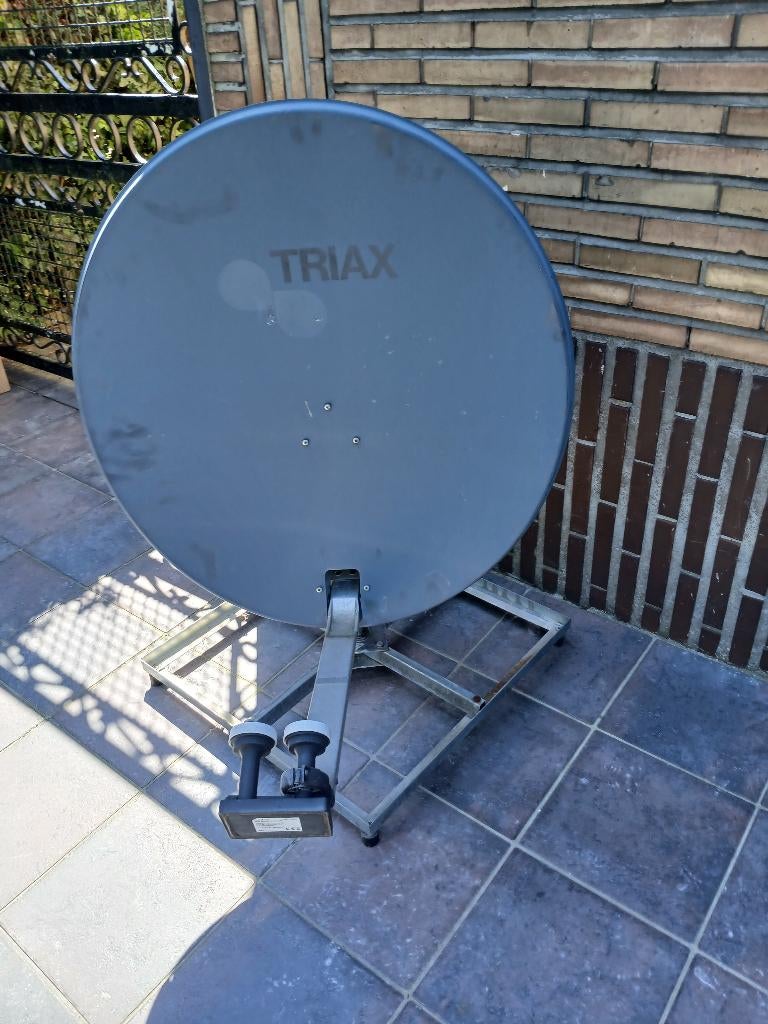 Schotelantenne en voet, Audio, Tv en Foto, Schotelantennes, Ophalen, Gebruikt, (Schotel)antenne