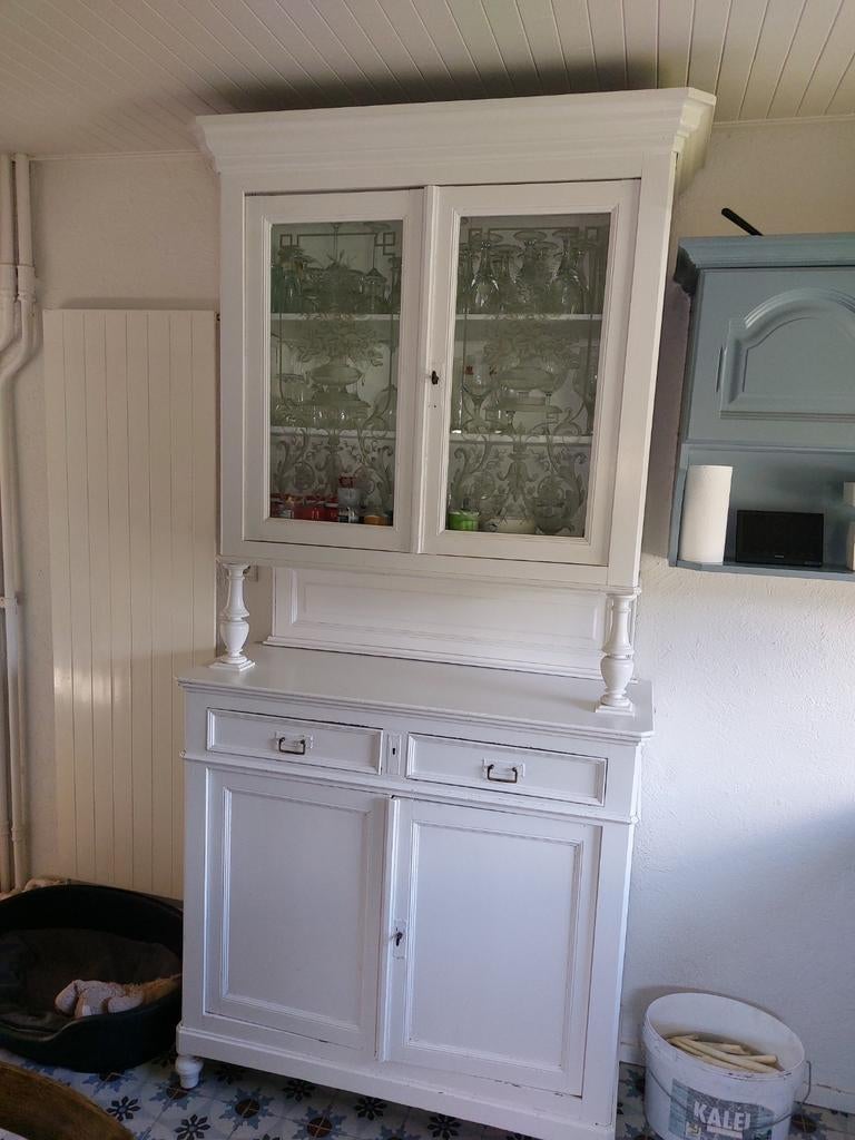 Te koop oude antieke vitrine kast, Huis en Inrichting, Kasten | Buffetkasten, Ophalen