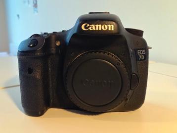 Canon EOS 7D, capteur APS-C, 18 mégapixels