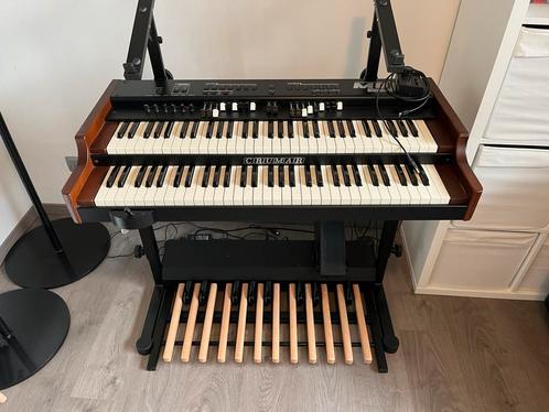 Crumar Mojo met baspedalan, swell pedal, half moon switch, Muziek en Instrumenten, Orgels, Zo goed als nieuw, Orgel, Ophalen