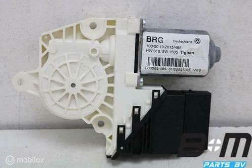 Raammotor linksachter VW Tiguan 5N 5N0959703F, Auto-onderdelen, Overige Auto-onderdelen, Gebruikt