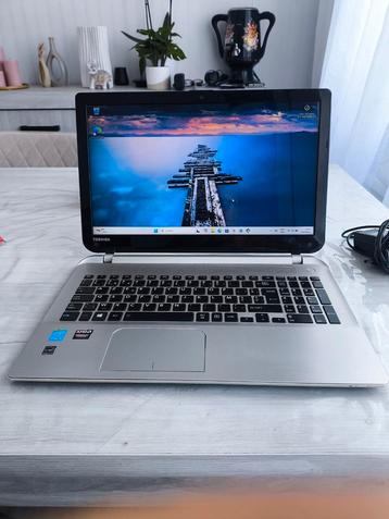 Goede laptop Toshiba , 
15 inch (accu is slecht) beschikbaar voor biedingen