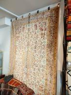 Tapis de Ghom en soie, Ophalen