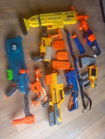 Set NERF speelgoed geweren beschikbaar voor biedingen