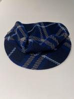 Blauwe pet burberry maat medium, Vêtements | Femmes, Chapeaux & Casquettes, Envoi