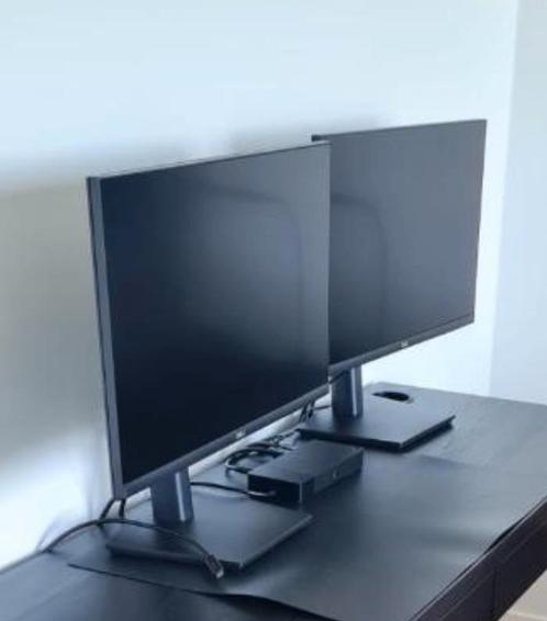 opstelling van 2 Dell beeldschermen met Dell dockingstation, Computers en Software, Monitoren, Zo goed als nieuw, Ophalen of Verzenden