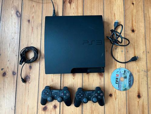 PS3 Slim – 320 Go avec 2 manettes et FIFA 1, Games en Spelcomputers, Spelcomputers | Sony PlayStation 3, Slim, Met 2 controllers