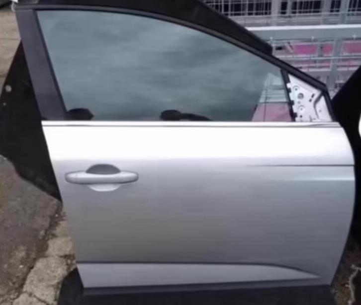 Porte de Mégane 4 côté passager avant arriere, Auto-onderdelen, Carrosserie, Deur, Renault, Voor, Gebruikt, Ophalen